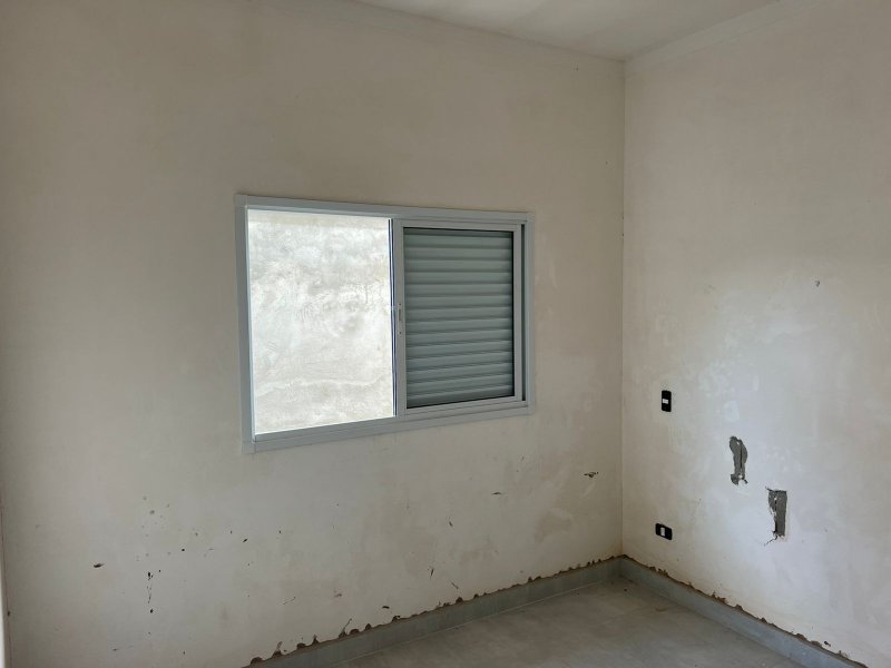 🏡 Oportunidade Imperdível em reforma!! – Casa à Venda no Golfinho - Caraguatatuba - 
