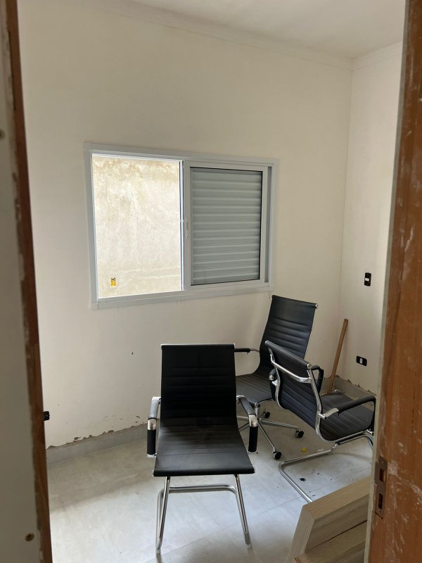 🏡 Oportunidade Imperdível em reforma!! – Casa à Venda no Golfinho - Caraguatatuba - 