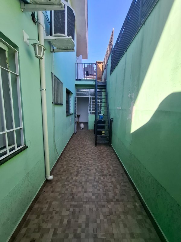 SOBRADO DE FÁCIL ACESSO; Rua Michel Haddad São Paulo - 