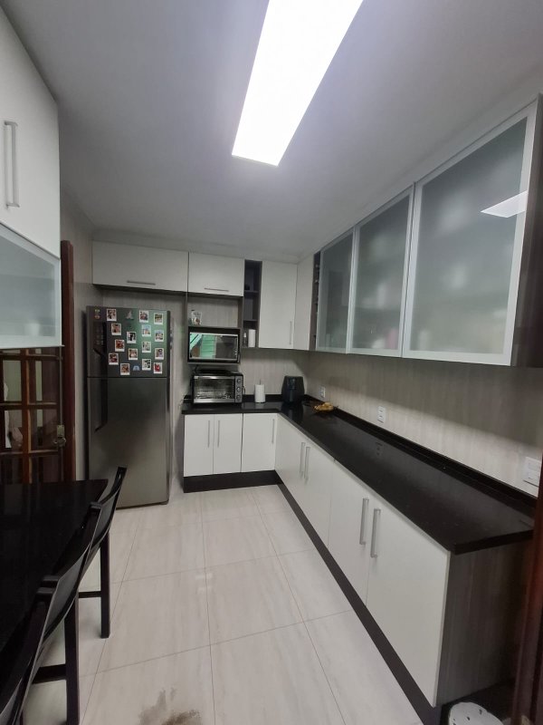 SOBRADO DE FÁCIL ACESSO; Rua Michel Haddad São Paulo - 