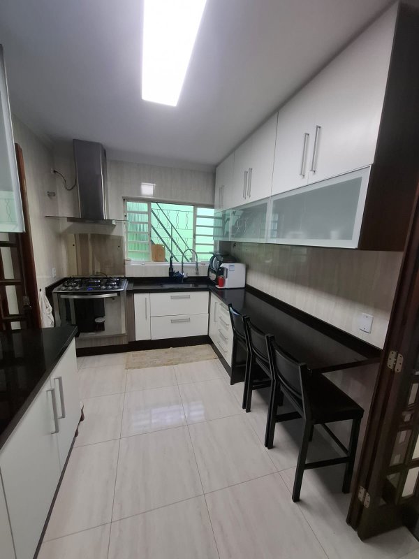 SOBRADO DE FÁCIL ACESSO; Rua Michel Haddad São Paulo - 