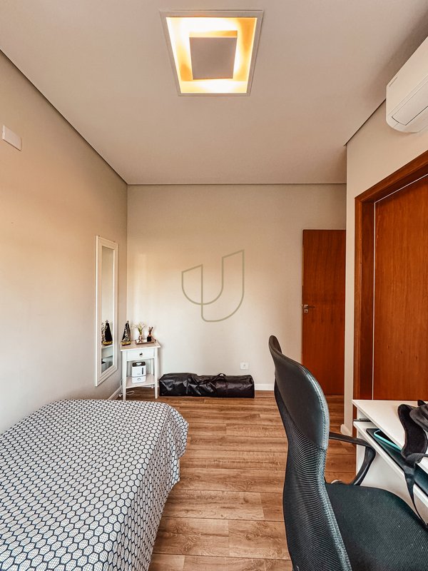 Casa com 3 Dormitórios no Reserva Rudá Avenida Robson Custódio Machado São José dos Campos - 