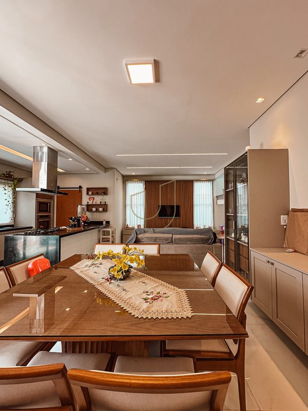 Casa com 3 Dormitórios no Reserva Rudá Avenida Robson Custódio Machado São José dos Campos - 