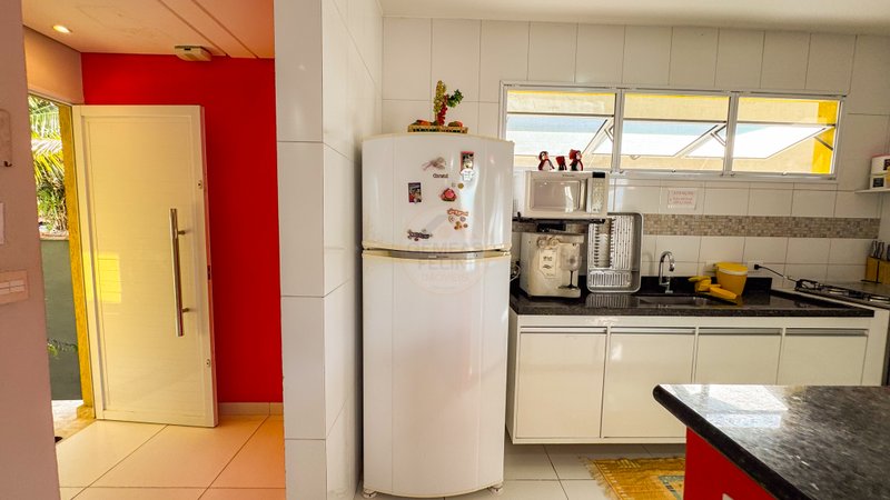 Casa Exclusiva com Natureza e Lazer na Praia de Barra do Una  São Sebastião - 