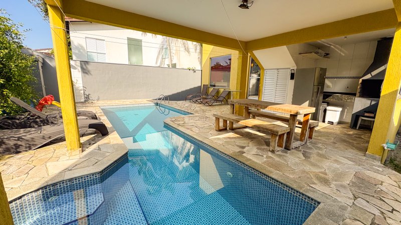 Casa Exclusiva com Natureza e Lazer na Praia de Barra do Una  São Sebastião - 
