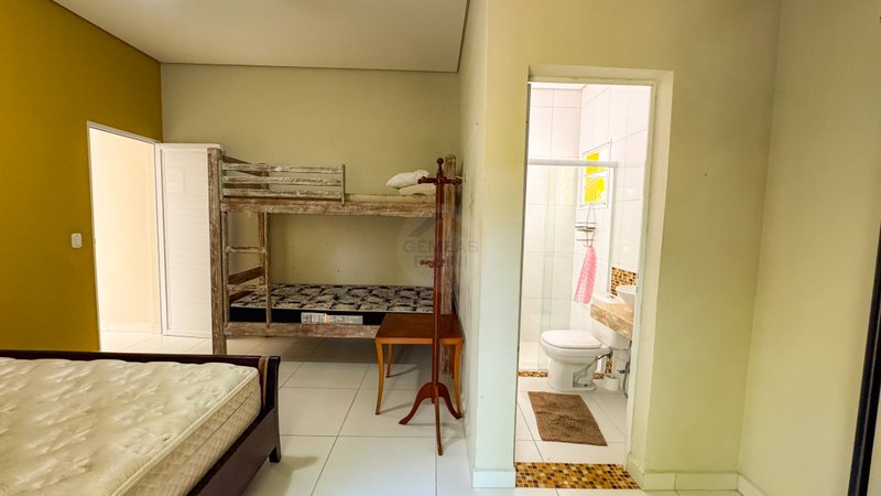 Casa Exclusiva com Natureza e Lazer na Praia de Barra do Una  São Sebastião - 