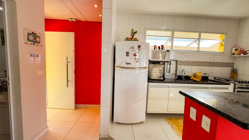 Casa Exclusiva com Natureza e Lazer na Praia de Barra do Una  São Sebastião - 