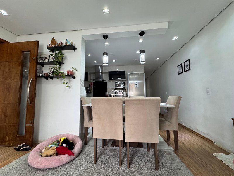 Casa em condomínio 2 dormitórios sendo 1 suíte + 2 vagas de garagem - Guarulhos - 