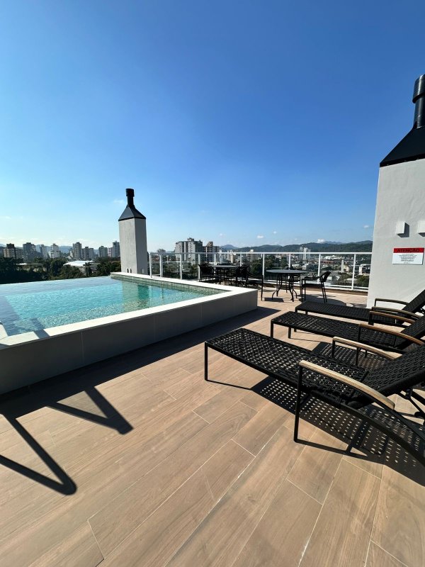 APARTAMENTO COM 1 SUÍTE MAIS 2 DORMITÓRIOS NO CENTRO - Brusque - 