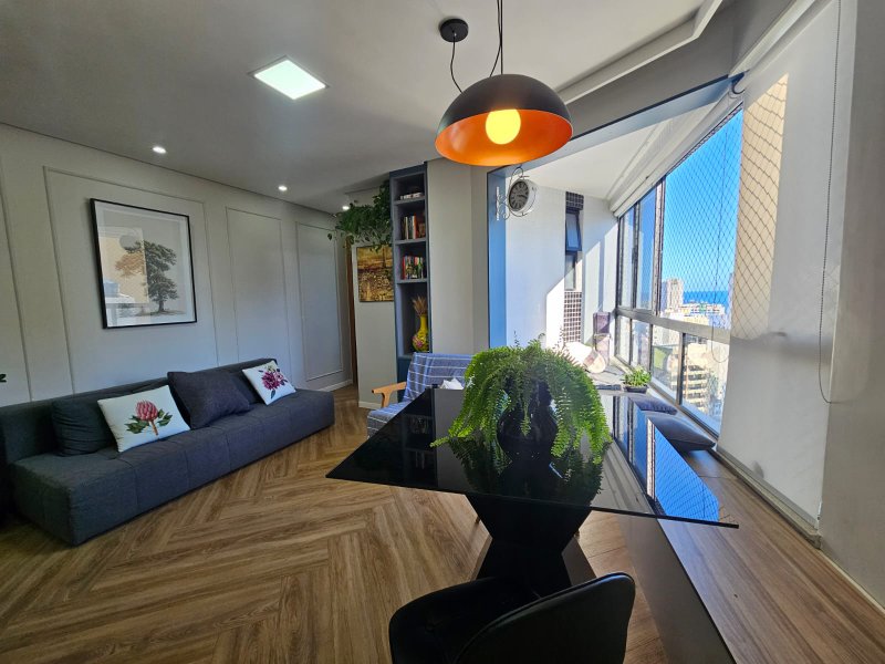 APARTAMENTO QUARTO SALA VARANDA VISTA MAR GARAGEM À VENDA NA BARRA! Avenida Princesa Isabel Salvador - 