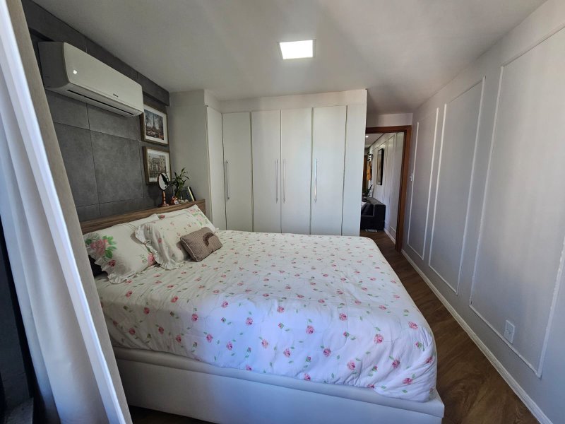 APARTAMENTO QUARTO SALA VARANDA VISTA MAR GARAGEM À VENDA NA BARRA! Avenida Princesa Isabel Salvador - 