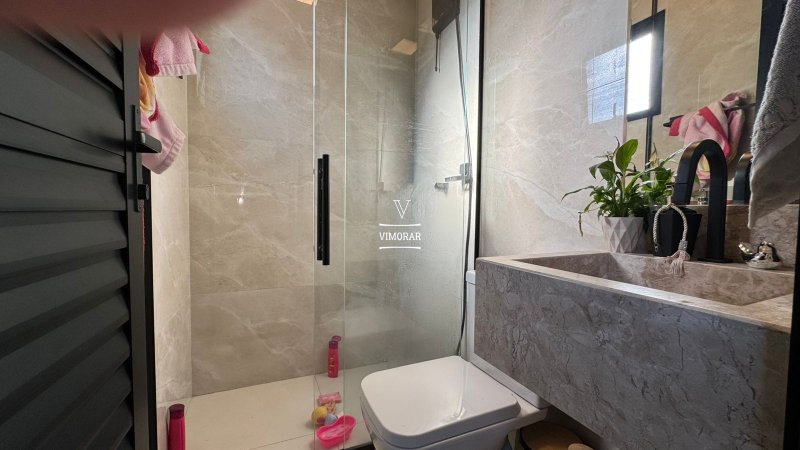 Sobrado em condomínio 3 dormitórios sendo 1 suíte + área gourmet com piscina - Santa Isabel - 