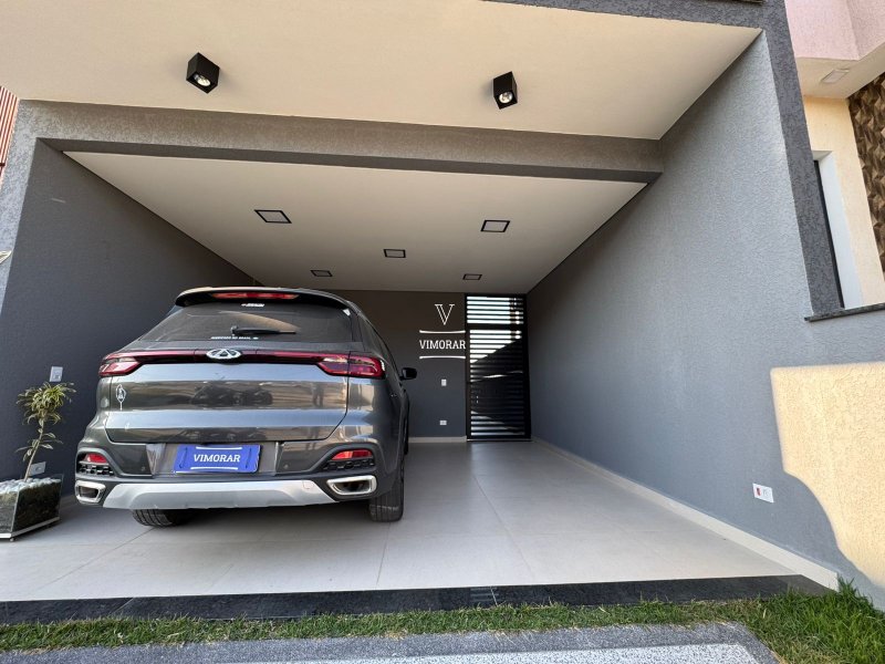 Sobrado em condomínio 3 dormitórios sendo 1 suíte + área gourmet com piscina - Santa Isabel - 