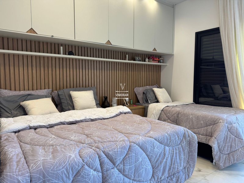 Sobrado em condomínio 3 dormitórios sendo 1 suíte + área gourmet com piscina - Santa Isabel - 