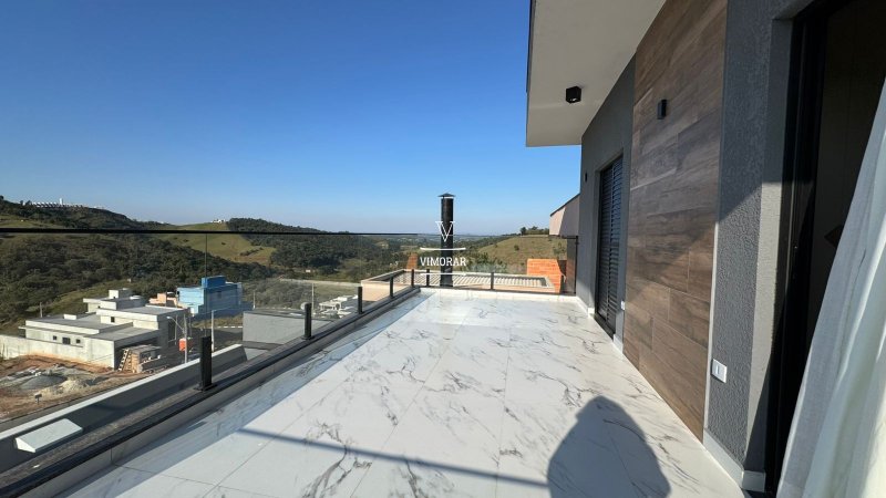 Sobrado em condomínio 3 dormitórios sendo 1 suíte + área gourmet com piscina - Santa Isabel - 