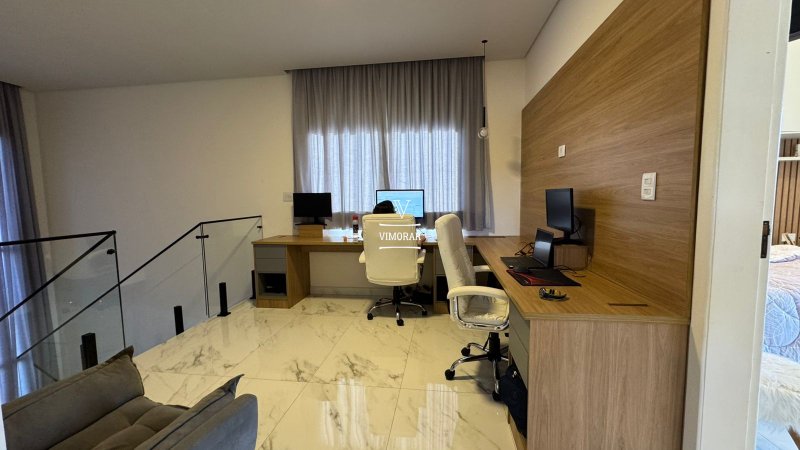 Sobrado em condomínio 3 dormitórios sendo 1 suíte + área gourmet com piscina - Santa Isabel - 