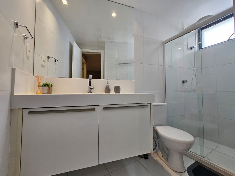 APARTAMENTO SEMI NOVO QUARTO SALA VISTA PANORÂMICA GARAGEM À  VENDA NA BARRA! Avenida Princesa Isabel Salvador - 