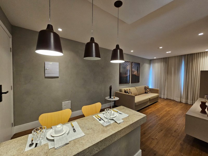 APARTAMENTO SEMI NOVO QUARTO SALA VISTA PANORÂMICA GARAGEM À  VENDA NA BARRA! Avenida Princesa Isabel Salvador - 
