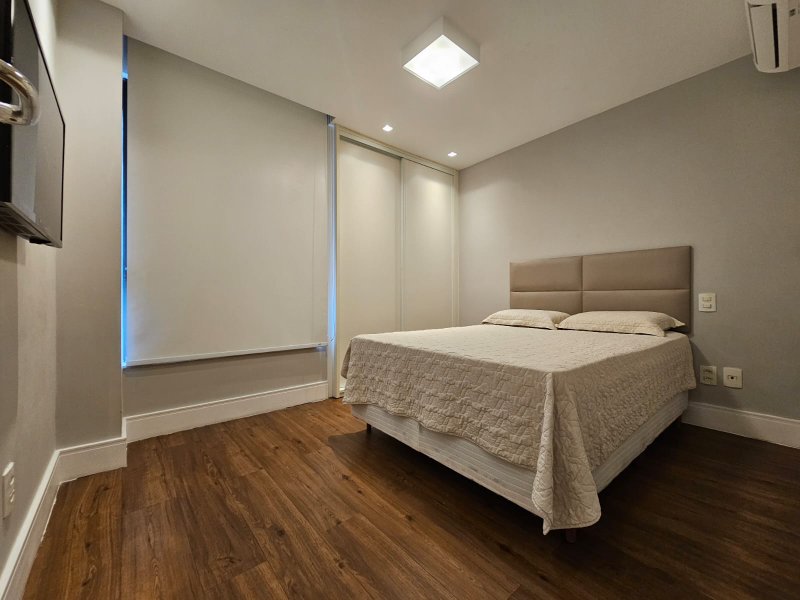 APARTAMENTO SEMI NOVO QUARTO SALA VISTA PANORÂMICA GARAGEM À  VENDA NA BARRA! Avenida Princesa Isabel Salvador - 