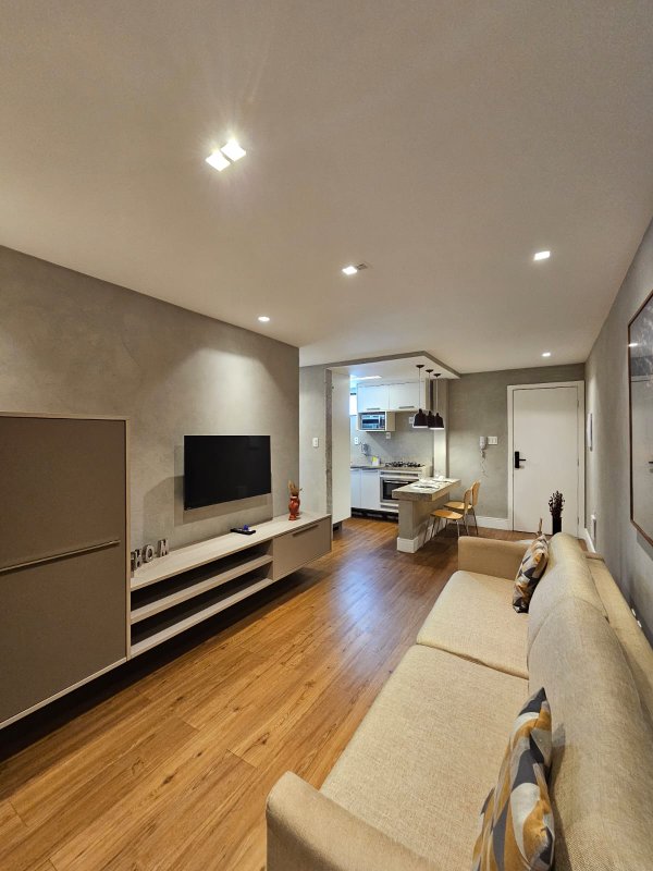 APARTAMENTO SEMI NOVO QUARTO SALA VISTA PANORÂMICA GARAGEM À  VENDA NA BARRA! Avenida Princesa Isabel Salvador - 