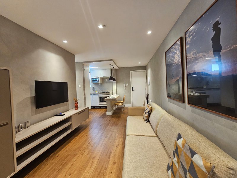 APARTAMENTO SEMI NOVO QUARTO SALA VISTA PANORÂMICA GARAGEM À  VENDA NA BARRA! Avenida Princesa Isabel Salvador - 