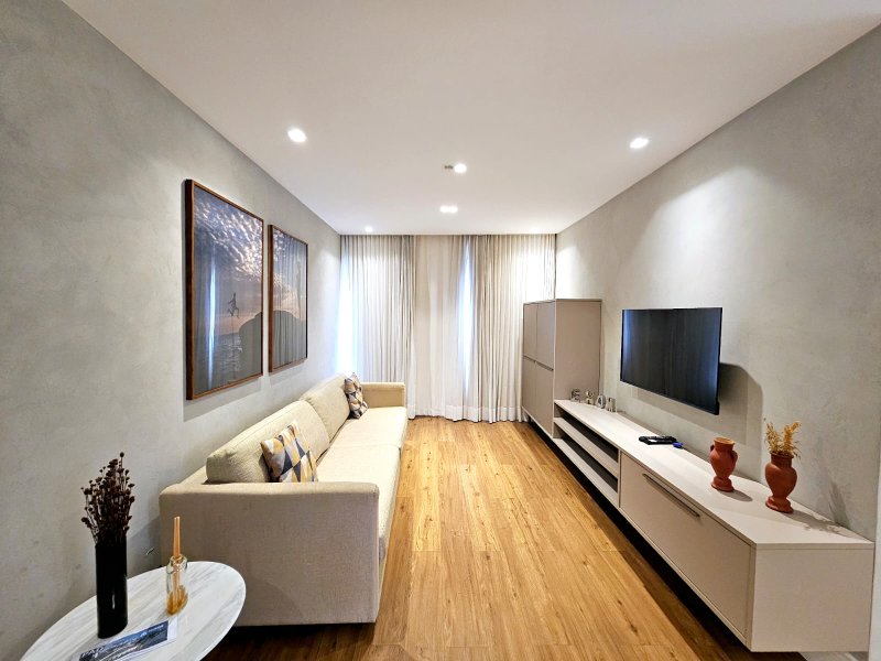 APARTAMENTO SEMI NOVO QUARTO SALA VISTA PANORÂMICA GARAGEM À  VENDA NA BARRA! Avenida Princesa Isabel Salvador - 