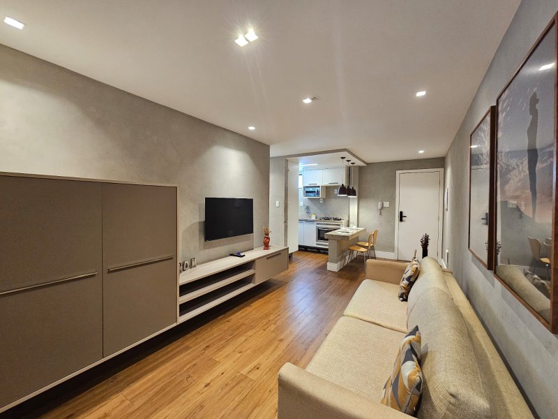 APARTAMENTO SEMI NOVO QUARTO SALA VISTA PANORÂMICA GARAGEM À  VENDA NA BARRA! Avenida Princesa Isabel Salvador - 