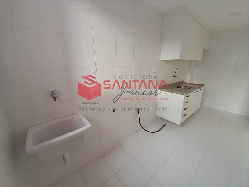 Apartamento 2/4 com planejados e ótima localização em Buraquinho Rua Aurelino Fróes Moreira Lauro de Freitas - 