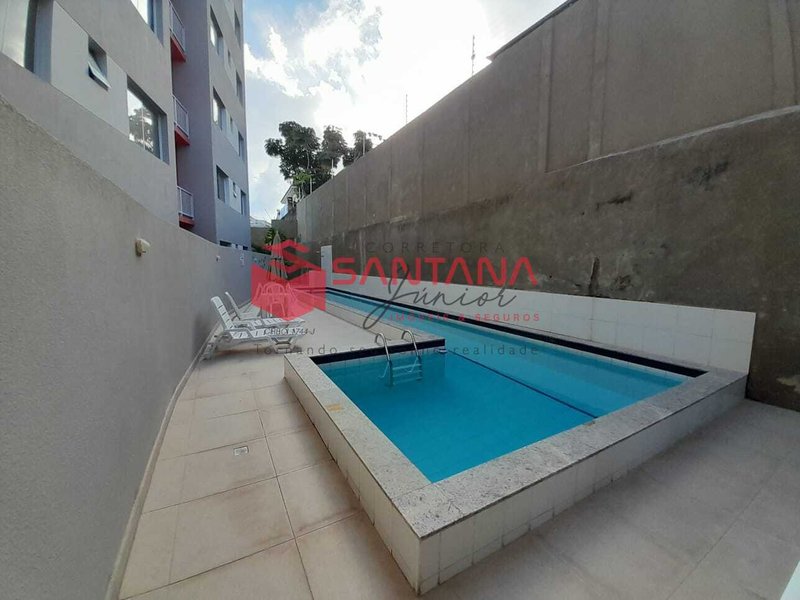 Apartamento 2/4 com planejados e ótima localização em Buraquinho Rua Aurelino Fróes Moreira Lauro de Freitas - 