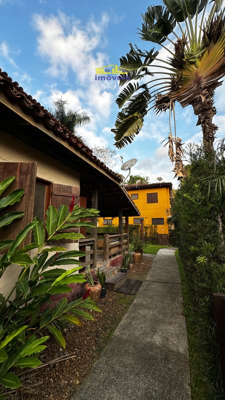 Casa dentro de condomínio em rua sem saída na estrada do cascalho Estrada do Cascalho São Sebastião - 