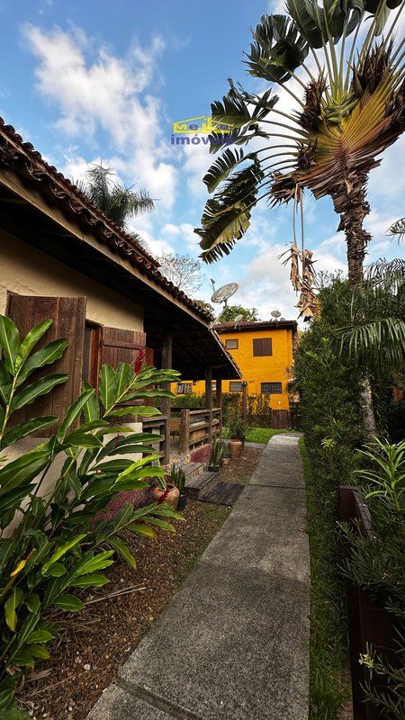 Casa dentro de condomínio em rua sem saída na estrada do cascalho Estrada do Cascalho São Sebastião - 