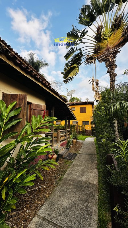 Casa dentro de condomínio em rua sem saída na estrada do cascalho Estrada do Cascalho São Sebastião - 