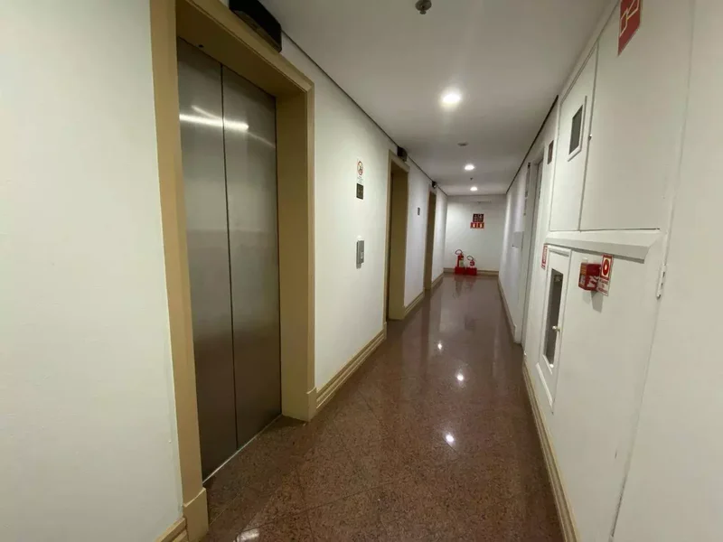 VENDO CONJUNTO COMERCIAL – 31M2 – 1 VAGA – RENDA GARANTIDA!! Rua Helena São Paulo - 