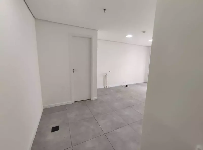 VENDO CONJUNTO COMERCIAL 27M2 – 1 VAGA Rua Apeninos São Paulo - 