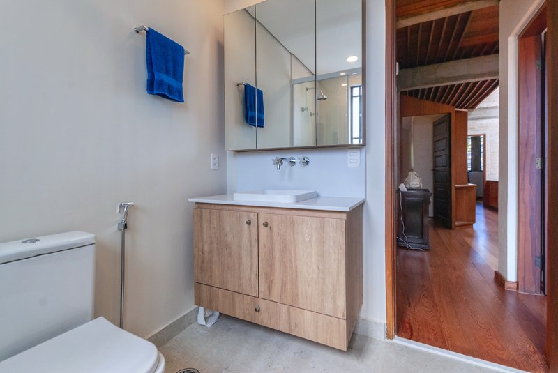 Casa 230m² no Jd Paulistano 3 dorm 1 suíte 3 vagas Rua Iraci São Paulo - 