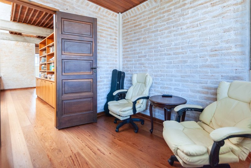 Casa 230m² no Jd Paulistano 3 dorm 1 suíte 3 vagas Rua Iraci São Paulo - 