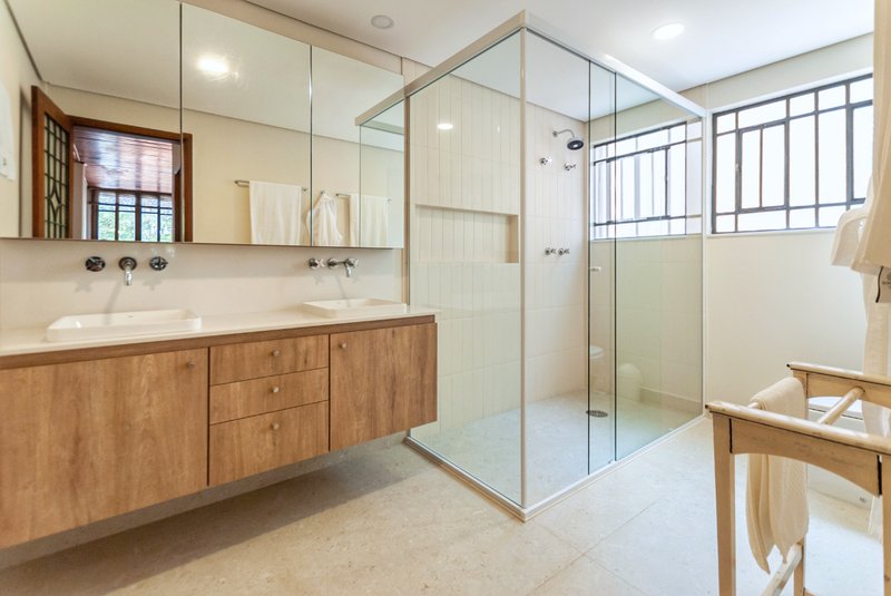 Casa 230m² no Jd Paulistano 3 dorm 1 suíte 3 vagas Rua Iraci São Paulo - 
