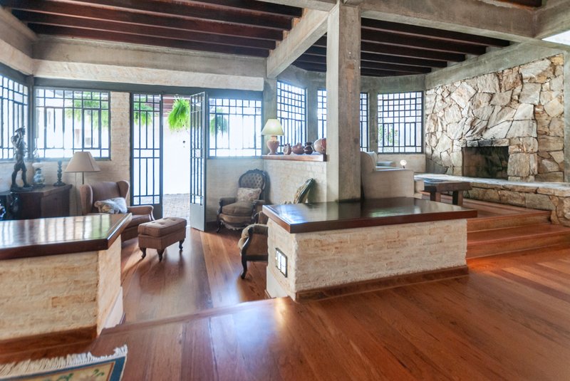 Casa 230m² no Jd Paulistano 3 dorm 1 suíte 3 vagas Rua Iraci São Paulo - 