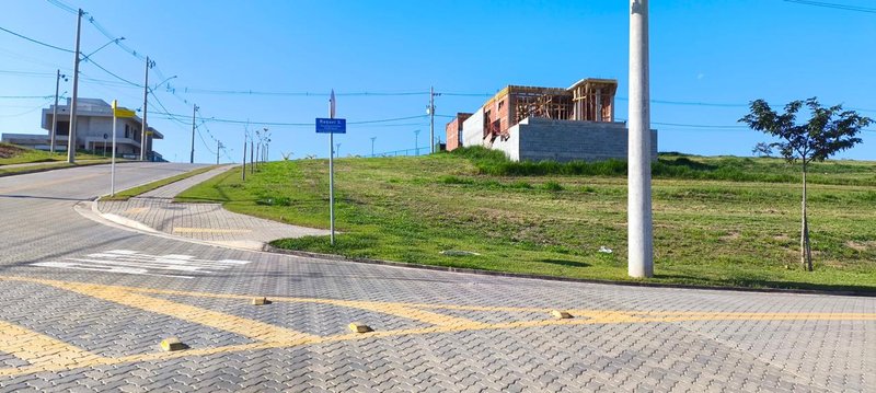 Terras Alpha  Raquel Cristina Paiotti Sousa São José dos Campos - 