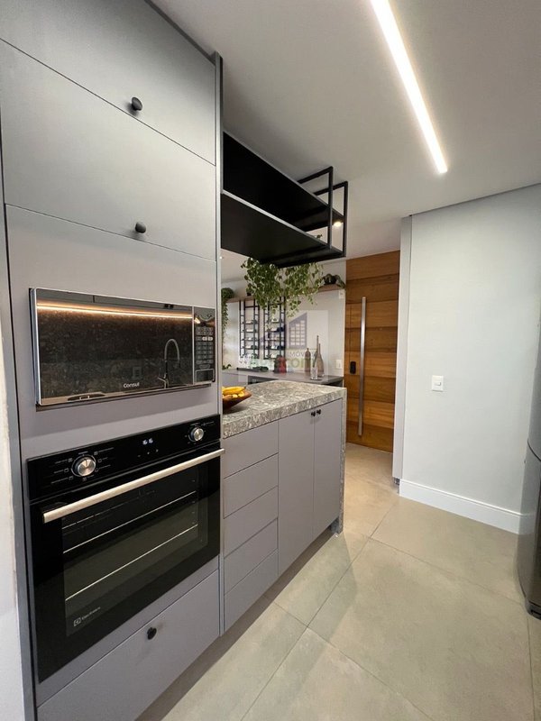 APARTAMENTO À VENDA NO BROOKLIN COM 3 DORMITÓRIO E 2 VAGAS DE GARAGEM Avenida Portugal São Paulo - 