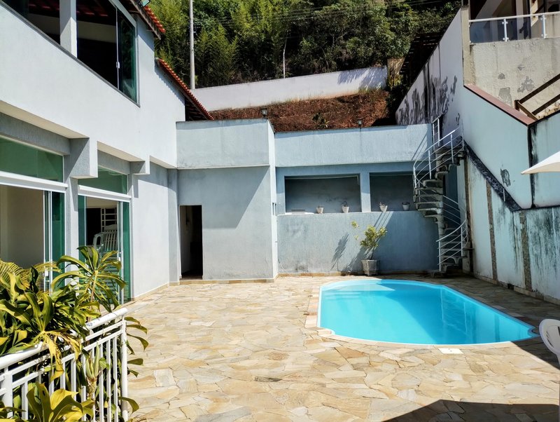 Casa pé na água à venda no condomínio Águas de Igaratá - Igaratá - 