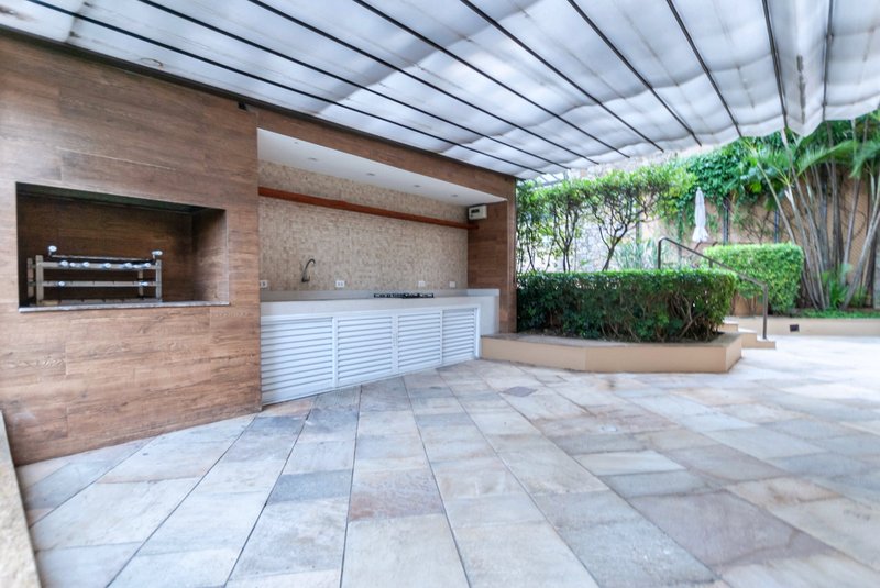 Apartamento 250m² na Aclimação 4 suítes 3 vagas Rua Castro Alves São Paulo - 