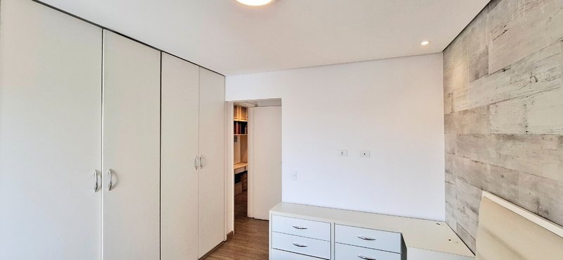 Cobertura 200m² na Aclimação 3 dorm 1 suíte 2 vagas Rua Jaspe São Paulo - 