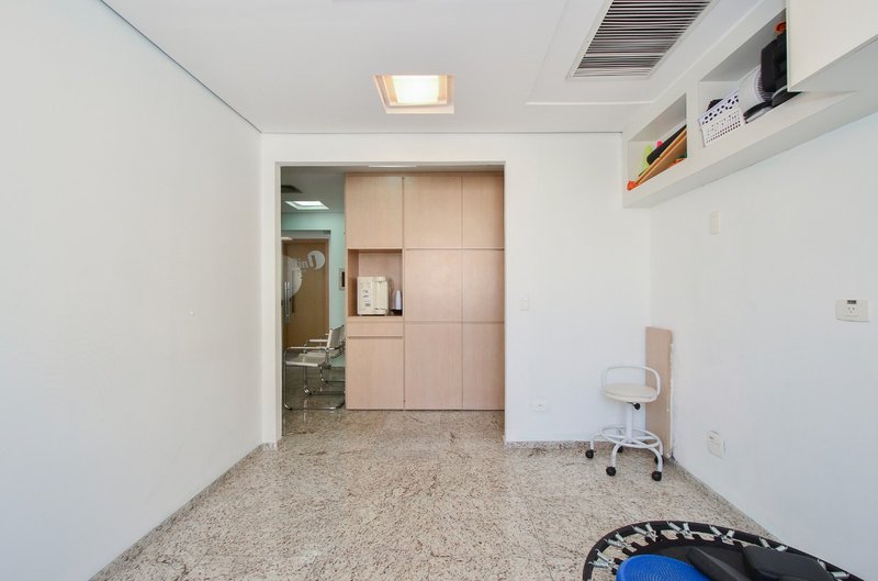 Conjunto Comercial 40m² na Vila Olimpia 2 vagas Rua Alvorada São Paulo - 