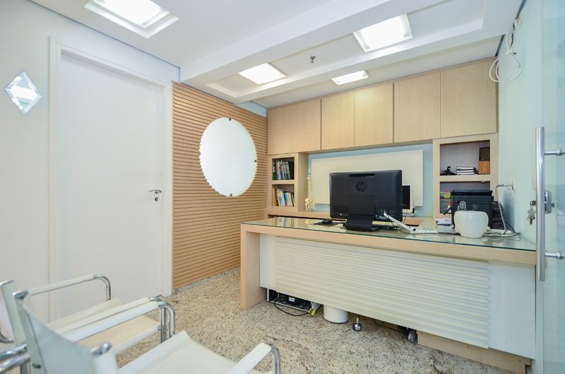 Conjunto Comercial 40m² na Vila Olimpia 2 vagas Rua Alvorada São Paulo - 