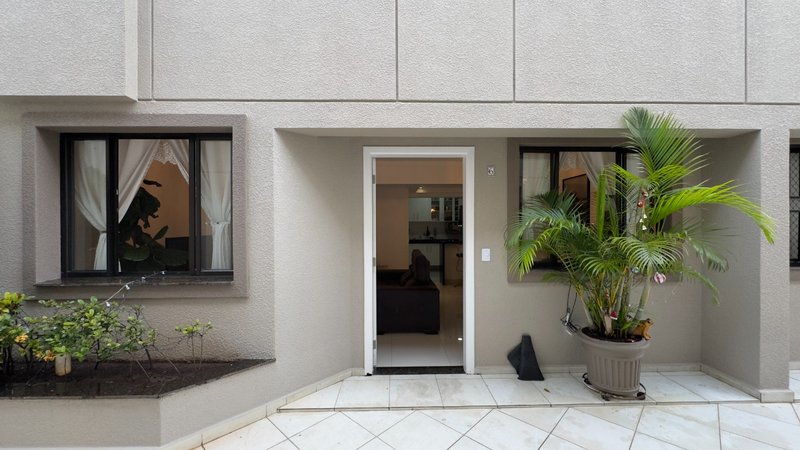 Casa em Condomínio 85m² na Vila Deodoro 3 dorm 1 suíte 2 vagas Rua Mesquita São Paulo - 