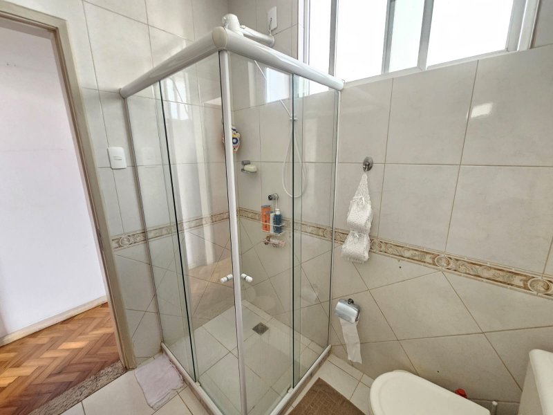APARTAMENTO 2 QUARTOS SALA DEPENDÊNCIA COMPLETA DE SERVIÇO À VENDA NA GRAÇA! Avenida Euclydes da Cunha Salvador - 