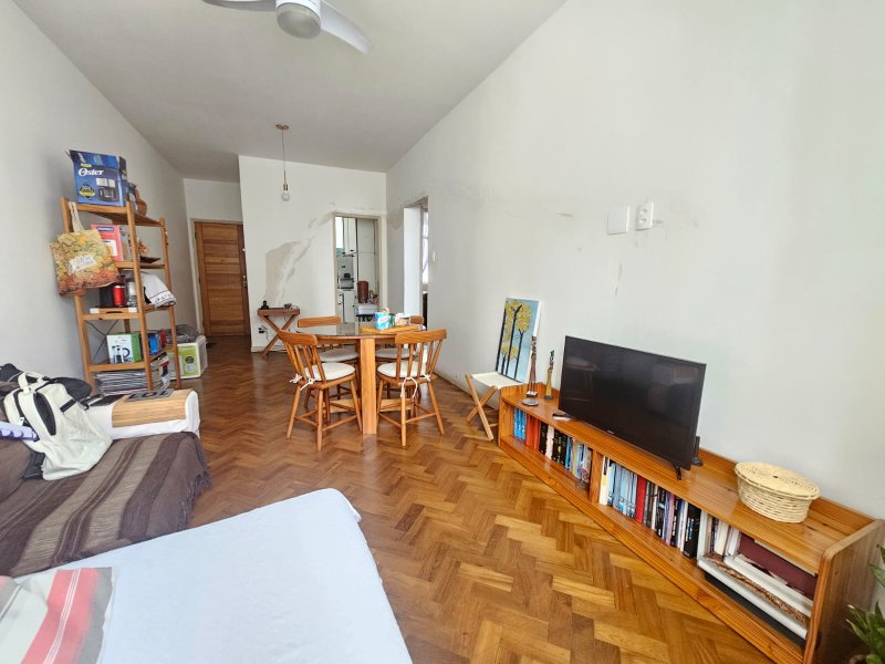 APARTAMENTO 2 QUARTOS SALA DEPENDÊNCIA COMPLETA DE SERVIÇO À VENDA NA GRAÇA! Avenida Euclydes da Cunha Salvador - 
