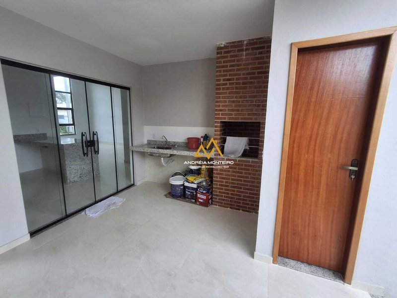 Casa com 3 dormitórios, 1 suíte, Área gourmet à venda, 125 m² por R$ 580.000 - Pindobas Estrada Henfil Maricá - 