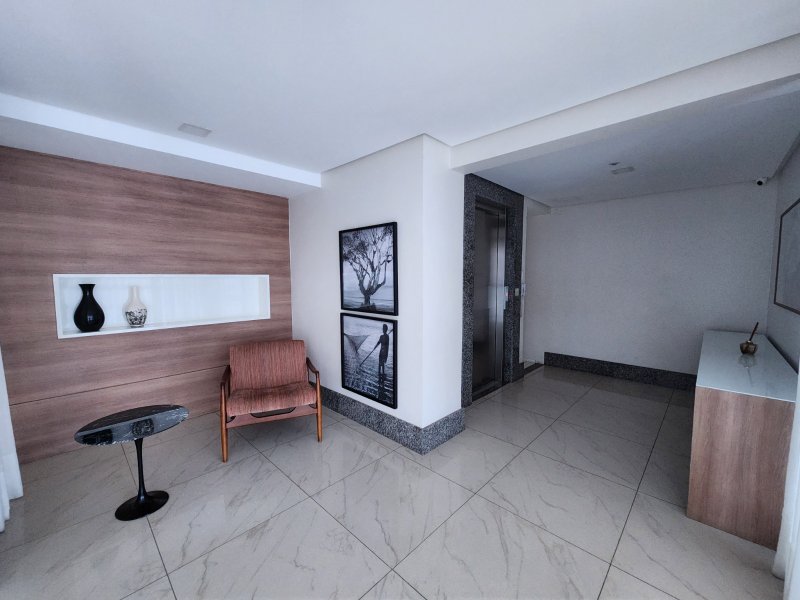 APARTAMENTO VISTA MAR 3 QUARTOS 2 SUÍTES VARANDA 2 GARAGENS À VENDA NO RIO VERMELHO! Avenida Cardeal da Silva Salvador - 